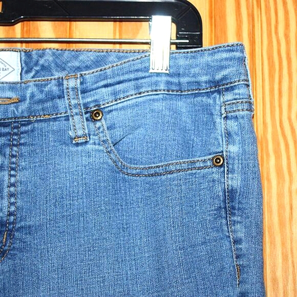 St. John's Bay Straight Leg Jeans - Size 14S - Picture 6 of 11